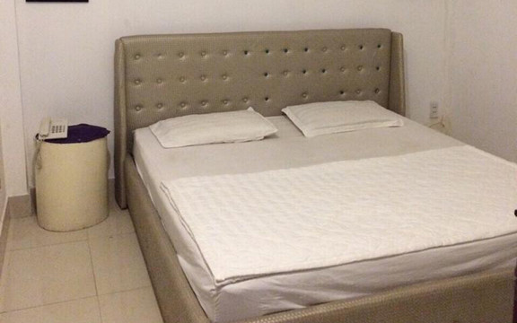 Honeymoon Hotel