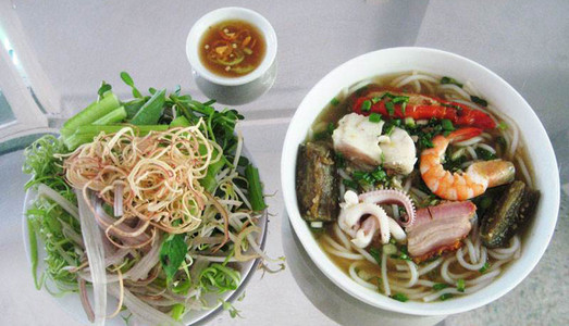 CĂNG BỤNG CUỐI TUẦN GIẢM ĐẾN 30%