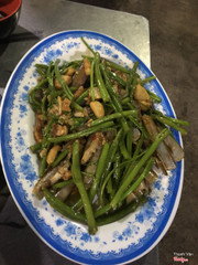 Móng tay rau muống