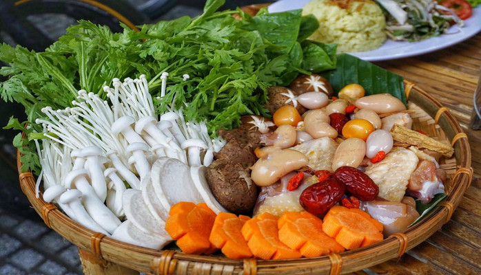 Cơm Gà & Gà Nướng - Miến Gà Hồ Tương