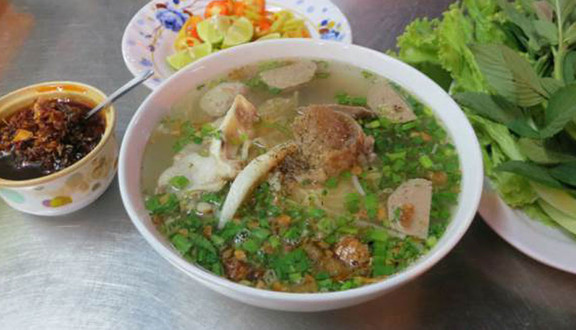 Hủ Tiếu Mì, Nui & Bánh Lọt - Trần Hưng Đạo