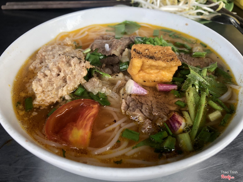 Bún riêu bò