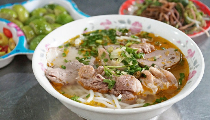 Bún Bò Cô Phú - Vạn Kiếp