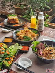 Eat In The Garden