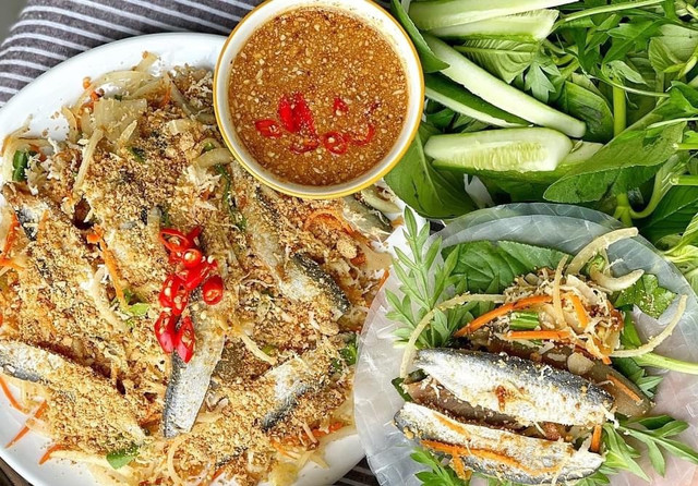 Gỏi Cá Trích CÔ TƯ - Đặc Sản Phú Quốc - Phan Huy Ích