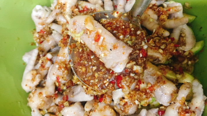 Mẹ Thỏ - Chân Gà Sốt Mắm Thái - Phạm Văn Đồng