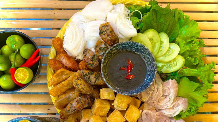 Bún Đậu Chí Linh - Trung Tâm Thương Mại