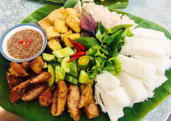 Bún Chả, Bún Đậu Mắm Tôm & Gỏi Cuốn Hà Nội - Năm Hào Quán