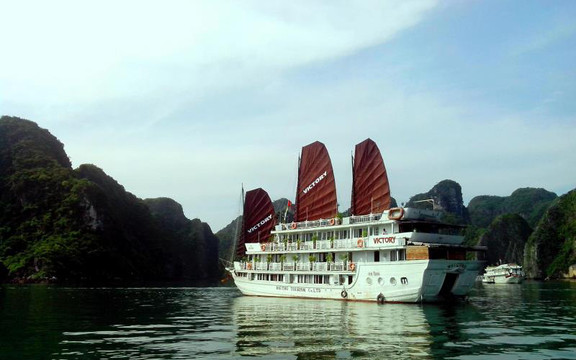 Halong Victory Cruise - Hòn Gai