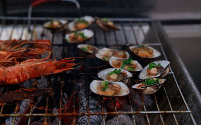 Hải Sản Nướng 3 Thằng Ku - Kênh Tân Hóa