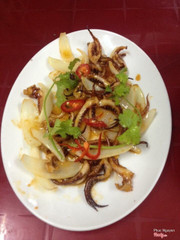 Đầu mực chiên nước mắm