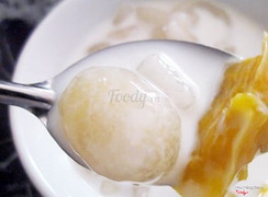 Chè xoài bánh lọt