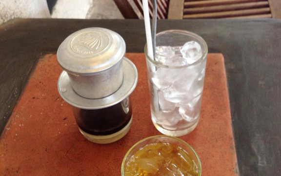 Hoa Sữa Coffee