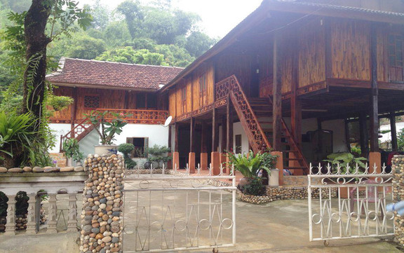 Sung Duan Stilt House