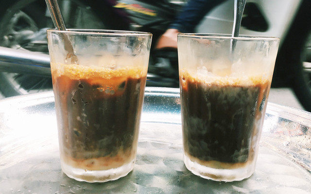 Biển Đông 835 Cafe