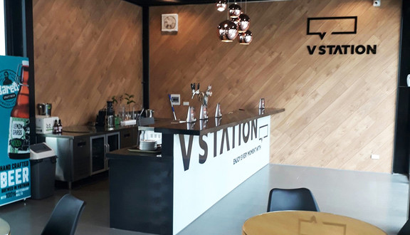 V Station - Bar & Coffee