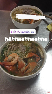 Tôm rất tươi và ngon omg 😳 Càng cua hơi bở,trong này hình như có dồi/ chả gì đấy siêu đỉnh