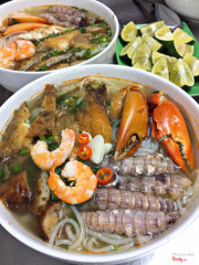 bún hải sản