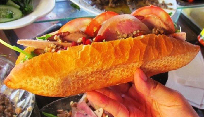 Bánh Mì Bảo Quốc