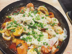 Tokbokki hải sản cay phô mai