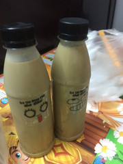 Rõ ràng mình đặt hai chai thái xanh, shop giao hai chai trà sữa thường:)), nếu hết hàng thì có thể nói, sao lại làm ăn k có trách nhiệm vậy chứ :)))