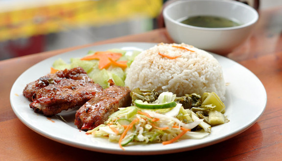 Cơm Bình Dân - 142B Linh Trung