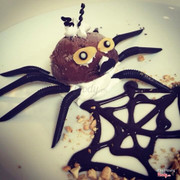 Kem nhện độc nhìn vậy ăn ngon lắm