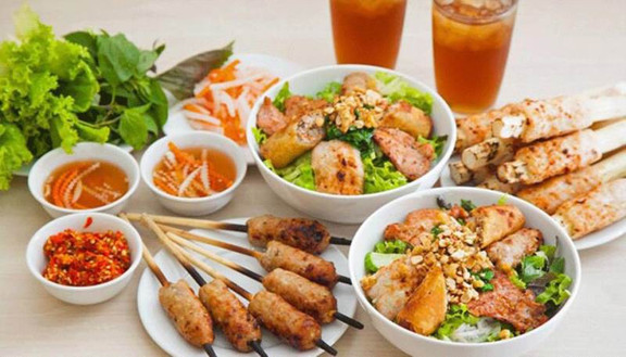 Cô Tín - Bún Thịt Nướng & Cơm Tấm