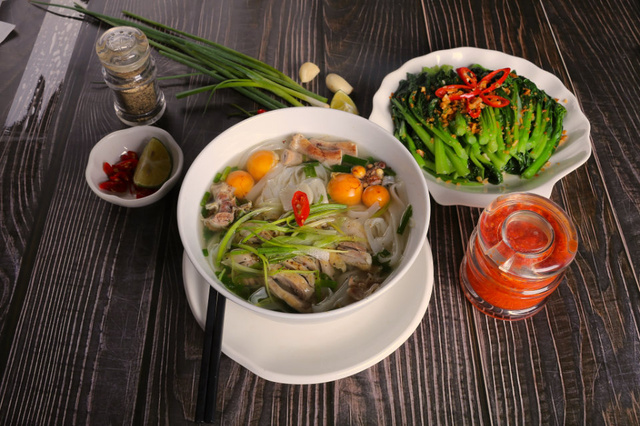 Phương Liên - Phở Gà Hà Nội