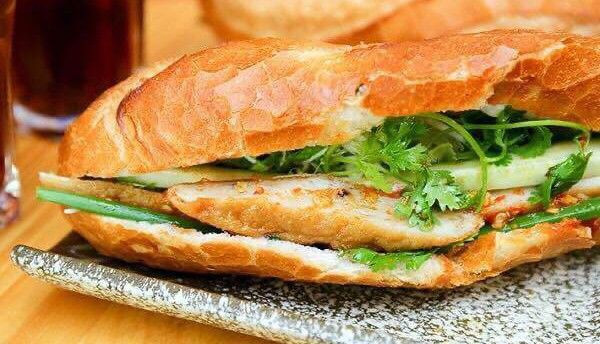 Lycuti - Bánh Mì Heo Quay - Đặng Văn Ngữ