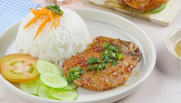 Hòa Phú - Cơm Sườn Nướng & Bánh Mì Que Đà Nẵng