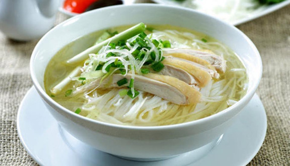 Phở Gà Ta Phố Cổ - Nguyễn Hoàng