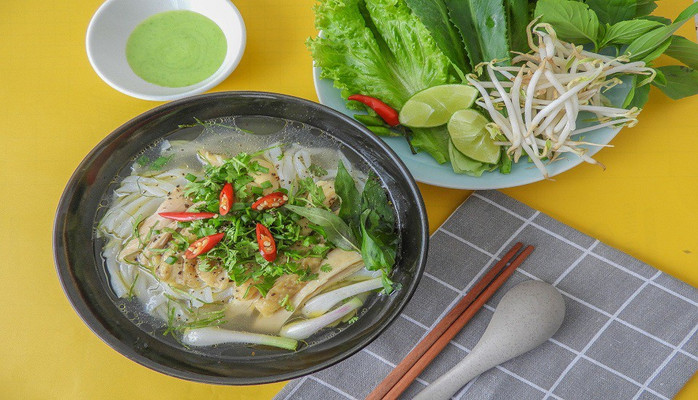 G - Food - Phở Gà - Cao Thắng