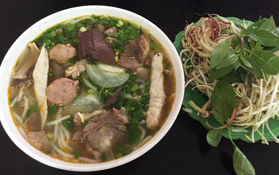 Bún Bò Huế 65 Đường Láng - Đào Tấn