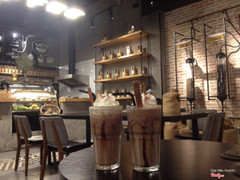 Trong hình là chochoco và oreochoco có yêu cầu phủ thêm kem. Ngon và chất lượng hơn mình tưởng! Rất thích quán này ❤️