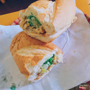 bánh mỳ gà