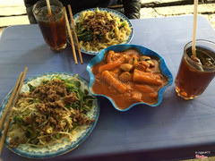 Mỳ xào bò * Nui xào bò * Tokboki * Trà đào