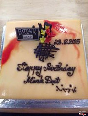 Giá bánh này là 16x6 cm thì phải 260k 