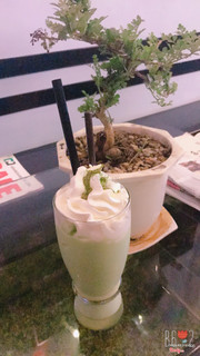 Matcha đá xay béo ngậy với kem tươi