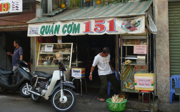 Quán cơm 151