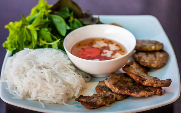 Hà Nội Quán - Phở Gà & Bún Chả Hà Nội