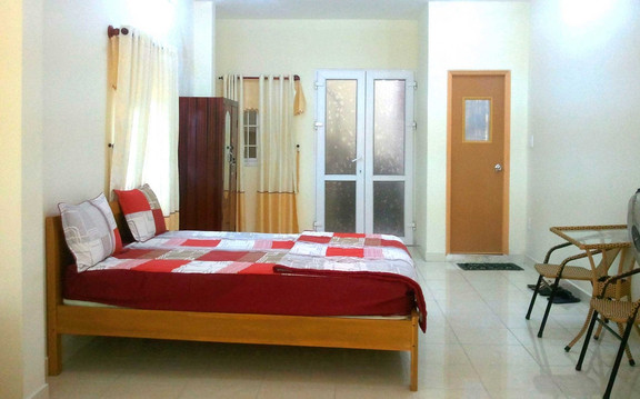 Nhà Nghỉ Huy Hoàng