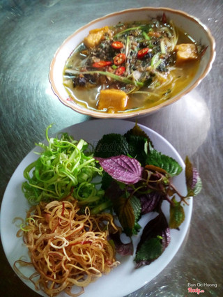 Quan Huong Bun Thit Nuong, Bun Oc, Bun Ca Ro Thom Ngon Bo Reee! Moi Qui Khach Toi An Va Cam Nhan!