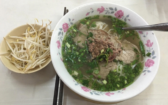 Tái Hà - Phở Bò Giò