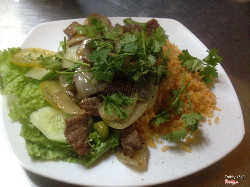 Cơm chiên bò lúc lắc 40k