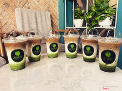 Thành phần gồm có: matcha nhật, sữa tươi thanh trùng và cuối cùng là espresso 