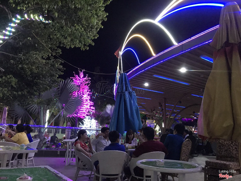 Không gian quán rộng 