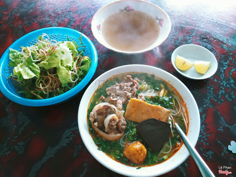 Bún bò Huế