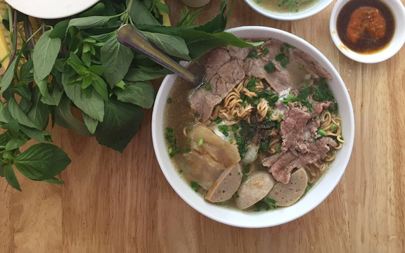 Phở Ngọc - Đường Số 3