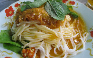Banh tam cari cm